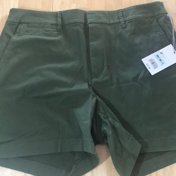 NWT Green Shorts Size 8 - Picture 1 of 12